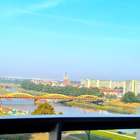 Apartment Z Tarasem I Widokiem Na Odre