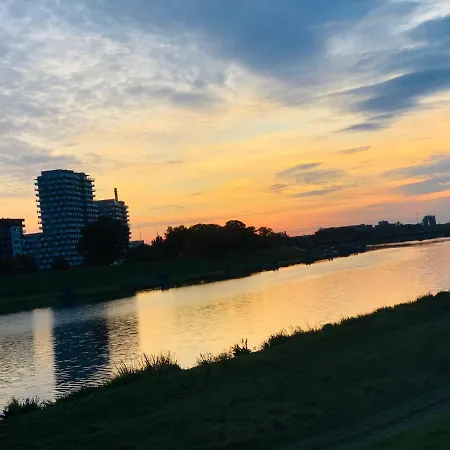 Z Tarasem I Widokiem Na Odre Wrocław